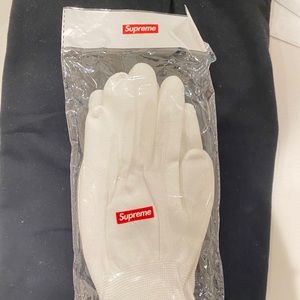 SUPREME NEW YORK Rubberized Gloves